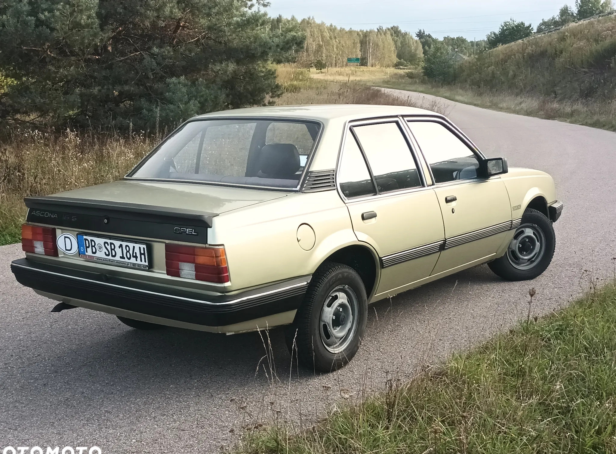 Opel Ascona cena 13900 przebieg: 141700, rok produkcji 1984 z Końskie małe 631